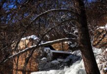 Джуринский водопад замерз в Тернопольской области