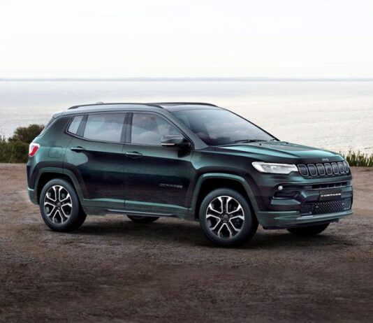 Jeep Compass – оптимальный внедорожник из США для начинающих по самым низким ценам