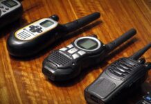 Як вибирати та користуватися рацією, якщо мобільний зв’язок не працює