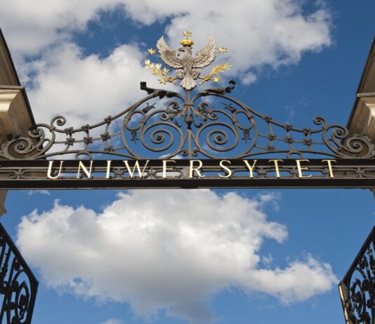 Освіта у Польщі: топові університети Варшави