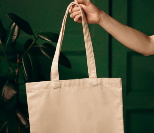 Брендированный шоппер: стильная сумка с пользой для бизнеса