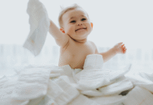 Чому важливо правильно обирати підгузки: Гайд для батьків