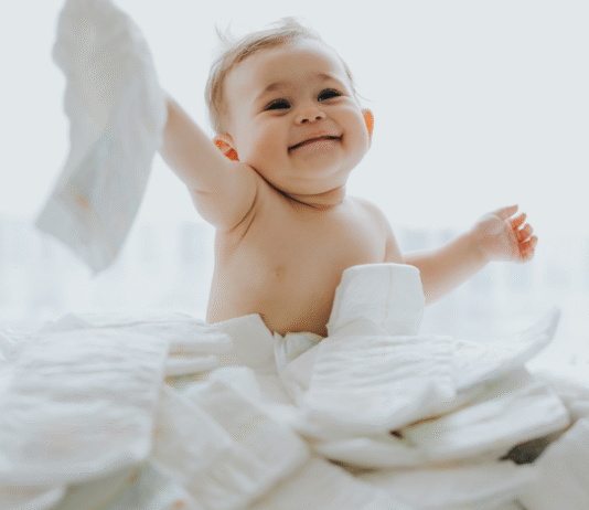 Почему важно правильно выбирать подгузники: Гайд для родителей